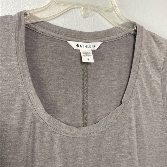 Athleta Gray Fitted Short Sleeve Tee - Picture 1 of 6